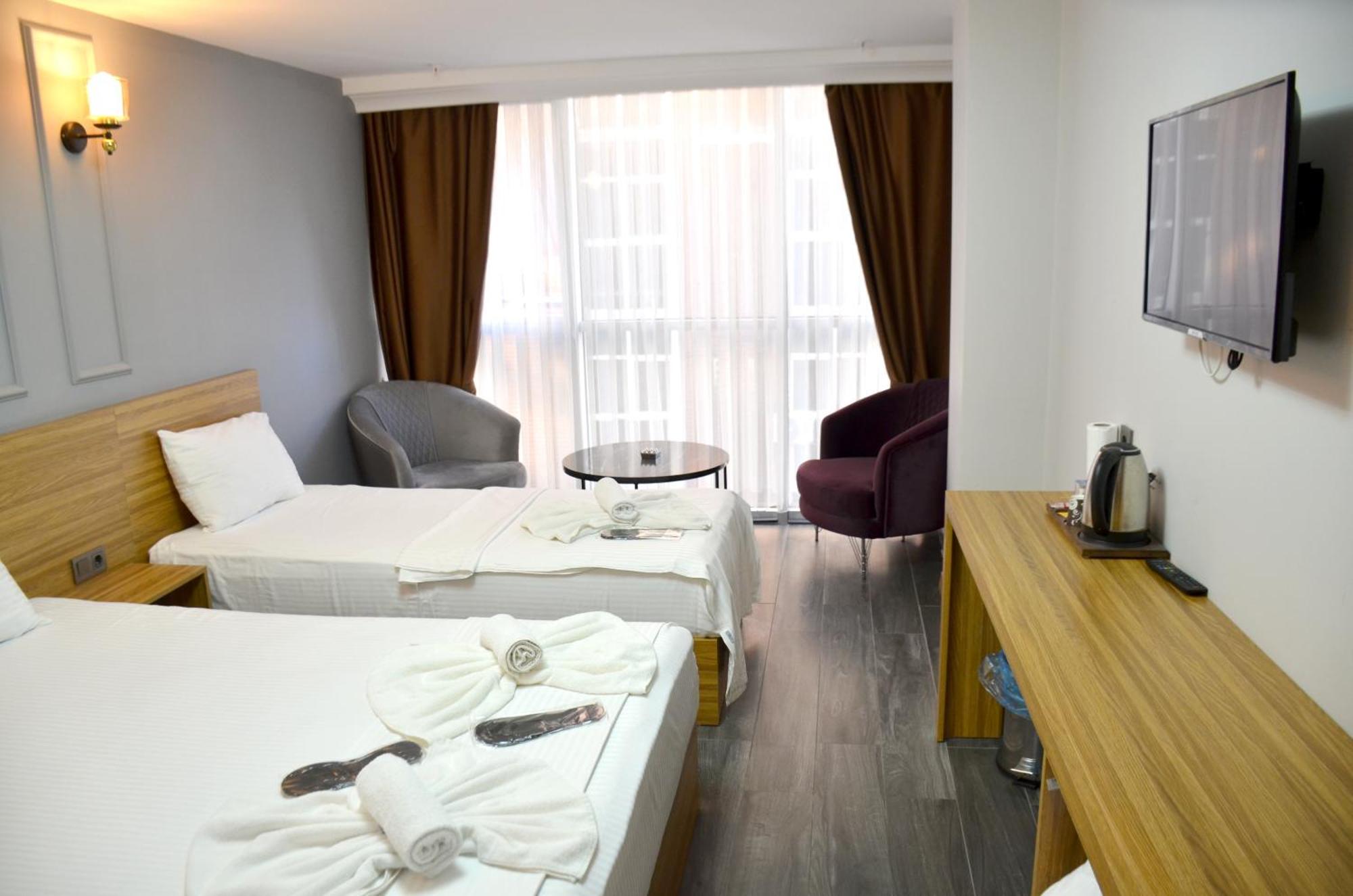 Waves Hotel Istanbul Bagian luar foto