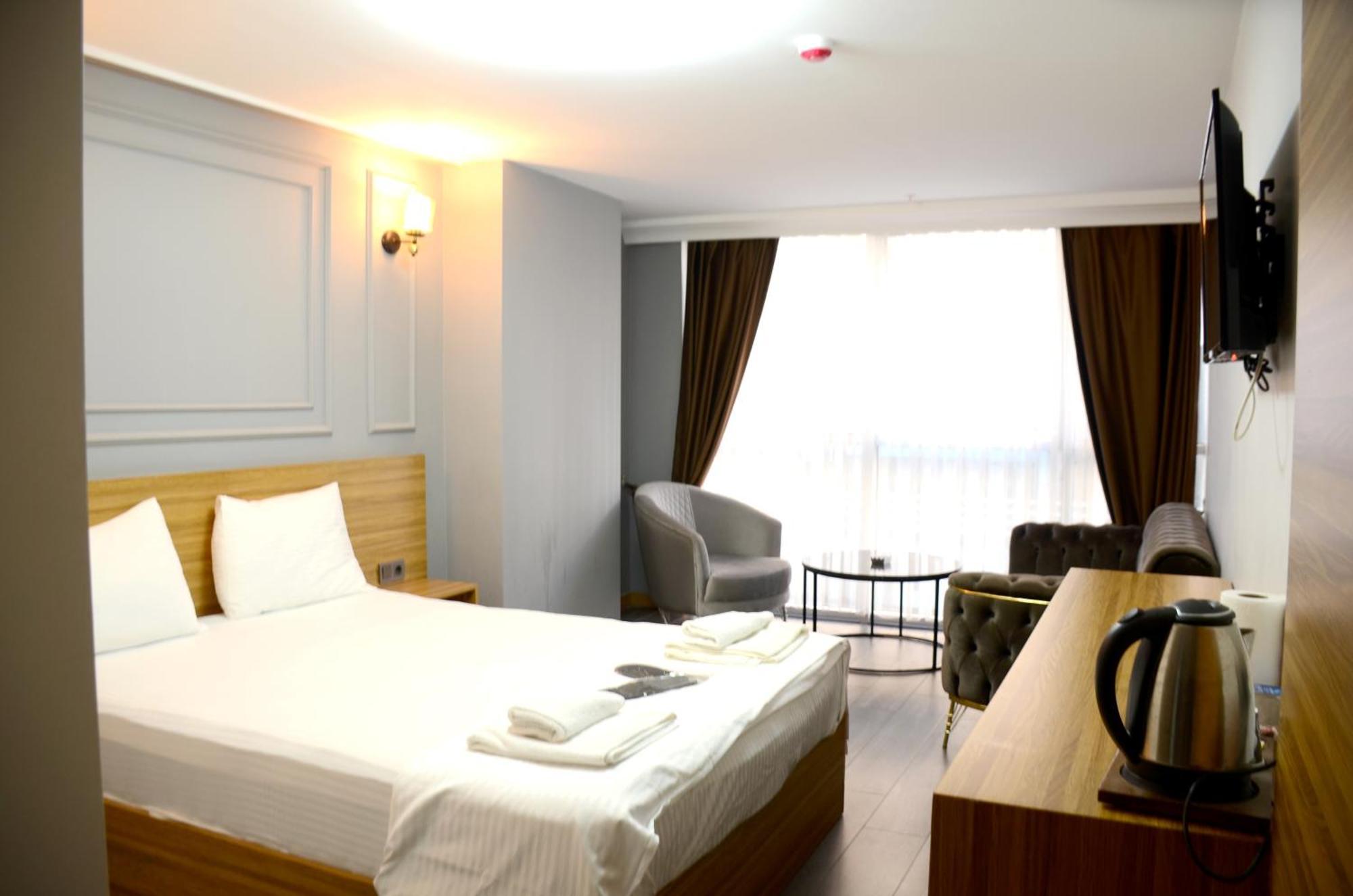 Waves Hotel Istanbul Bagian luar foto