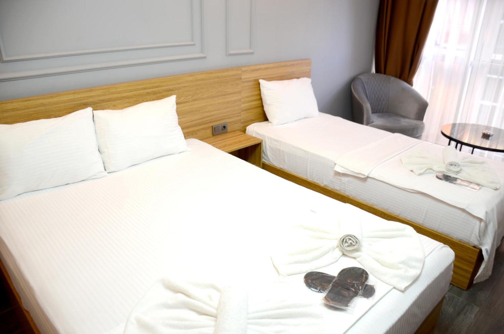 Waves Hotel Istanbul Bagian luar foto