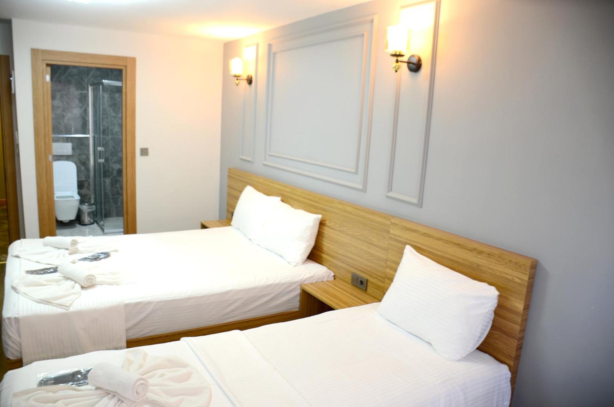 Waves Hotel Istanbul Bagian luar foto
