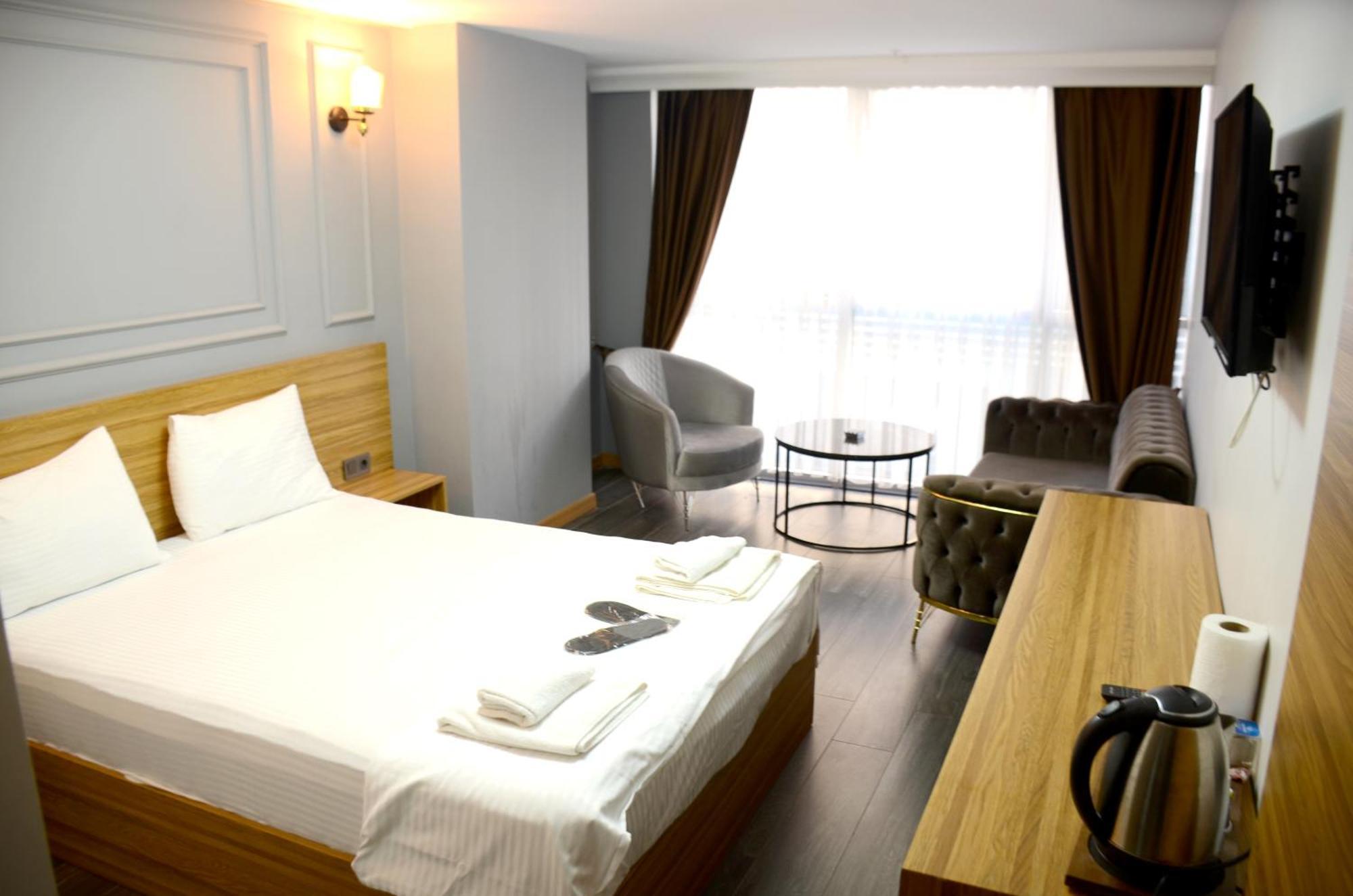 Waves Hotel Istanbul Bagian luar foto