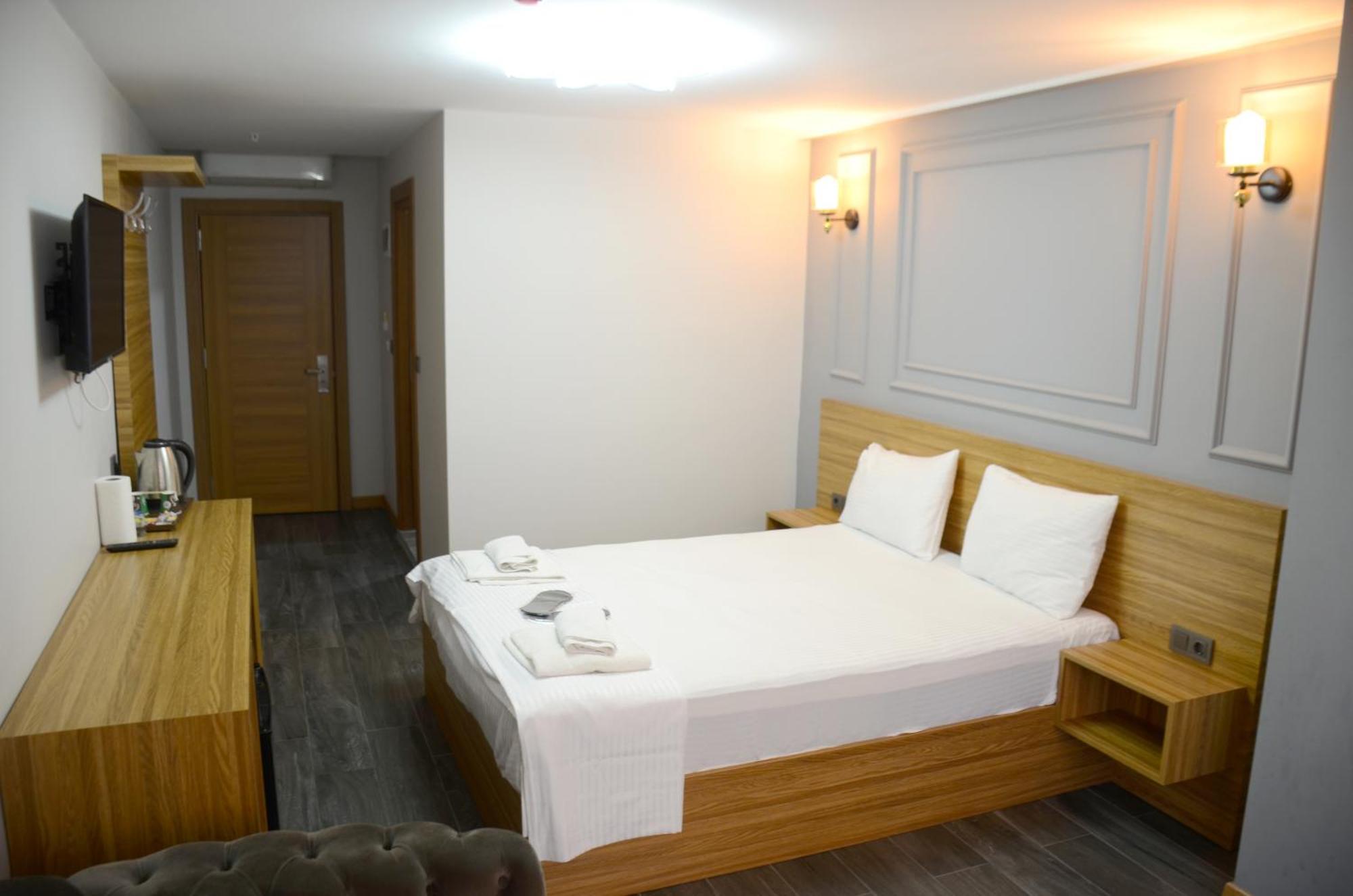 Waves Hotel Istanbul Bagian luar foto