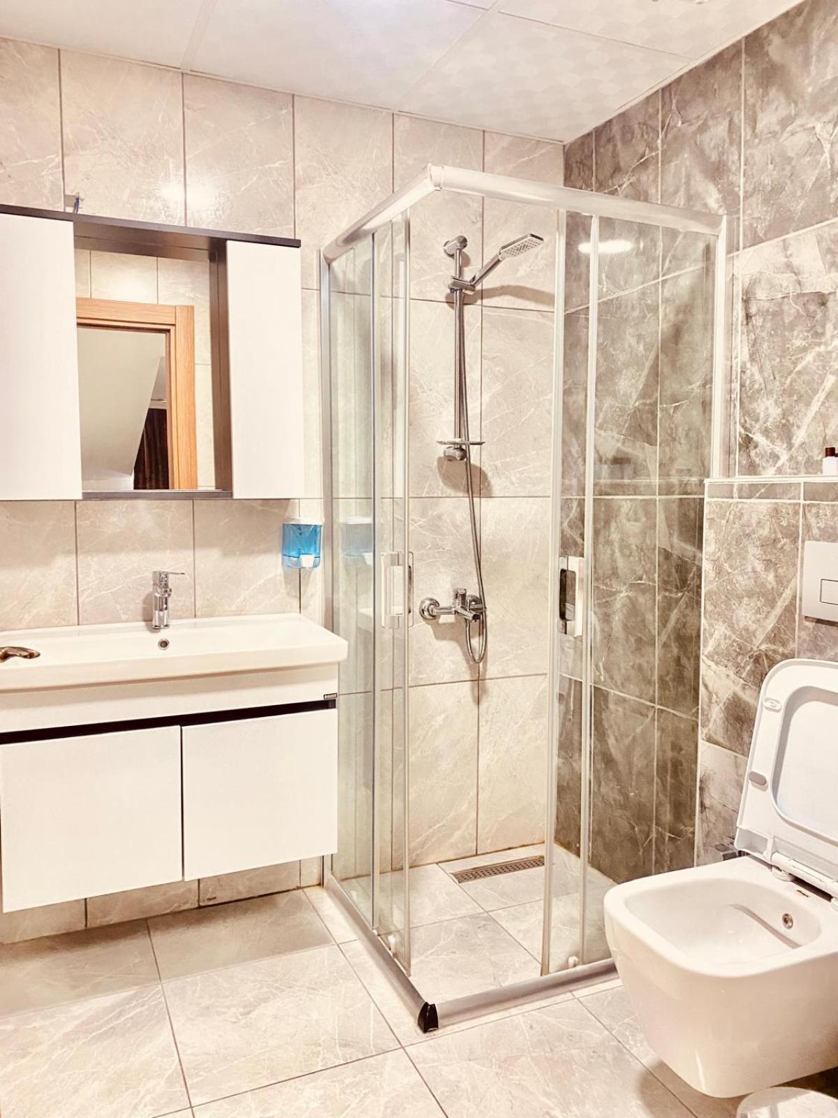 Waves Hotel Istanbul Bagian luar foto